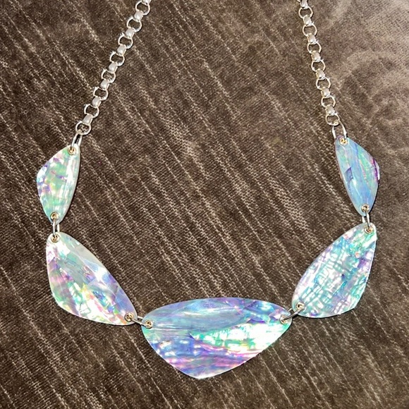 Kendra Scott MCKENNA Statement Necklace Lilac Abalone NWT - Picture 5 of 5